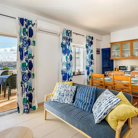 Apartamento D Carlos - 6 Com Ac E Vista Fabulosa Sobre O Rio Arade *